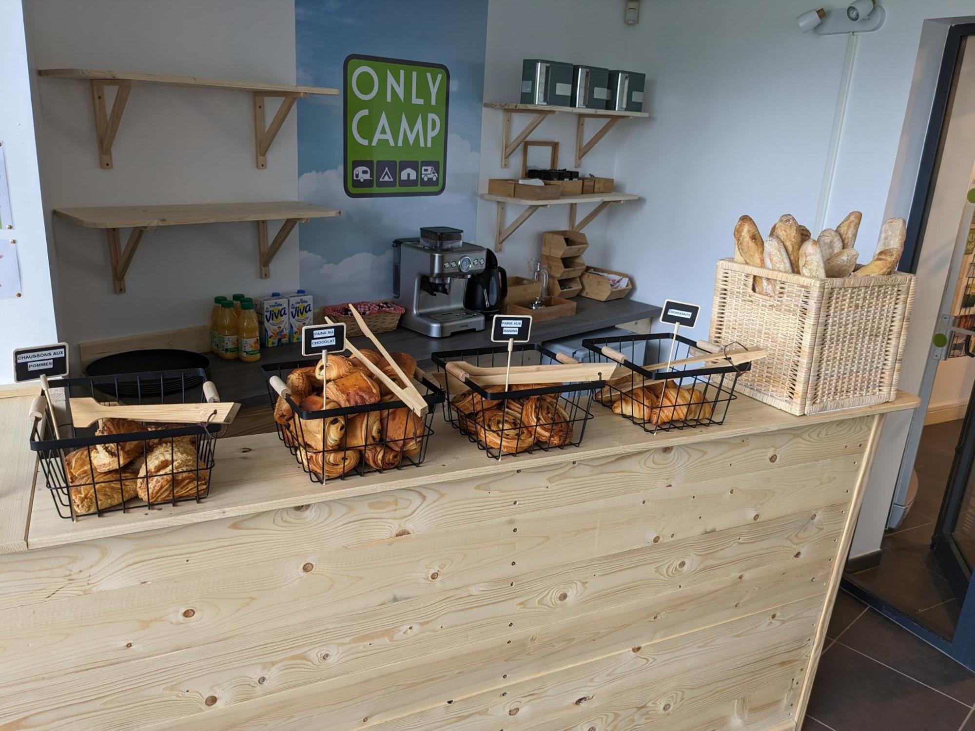 Camping Onlycamp Tours Val De Loire Saint-Avertin Buitenkant foto