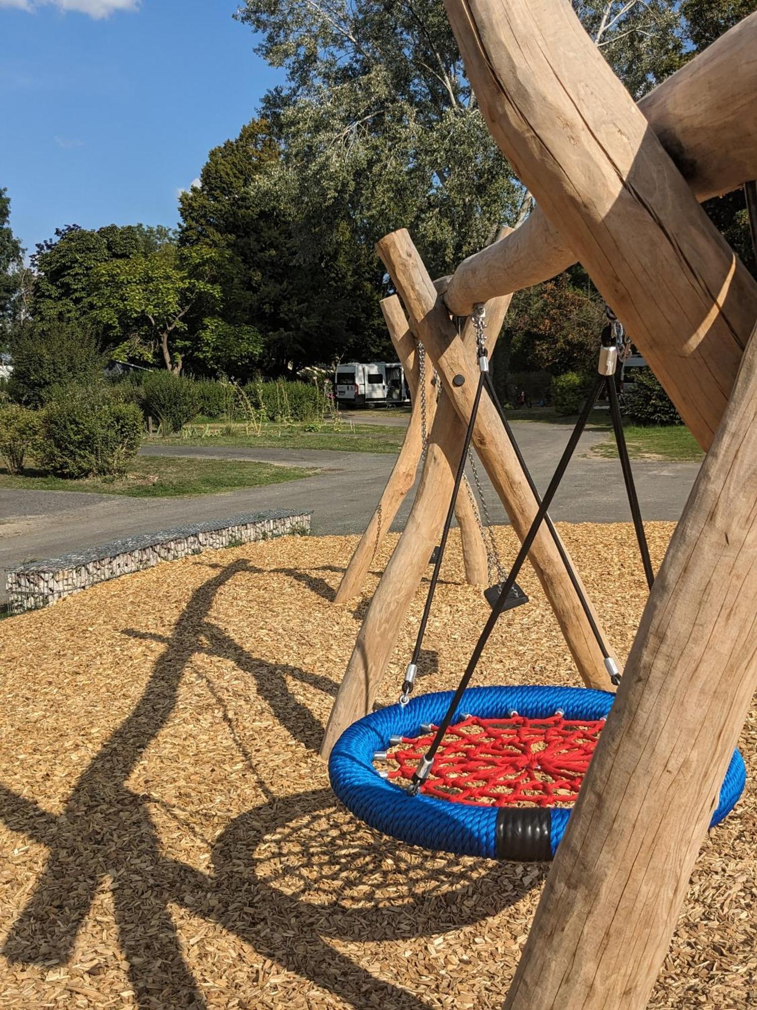 Camping Onlycamp Tours Val De Loire Saint-Avertin Buitenkant foto